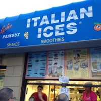 Photo taken at Ralphs Famous Italian Ices by mchen on 8/10/2013