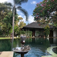 Photo taken at The Dusun Villa by Abdulkarem Almuhanna . on 8/23/2019