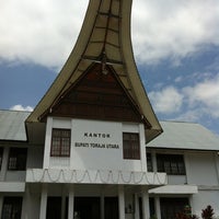 Photo taken at Kantor DPRD Kab. Toraja Utara by Habib P. on 10/20/2012