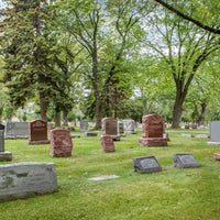 Foto diambil di Woodlawn Cemetery oleh Woodlawn Cemetery pada 5/31/2018