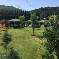 Das Foto wurde bei Riva Kuş Evi Yöresel Lezzetler von Sadişş am 6/7/2020 aufgenommen