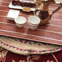 Foto tomada en Lezwan Café  por Eid el 10/13/2018