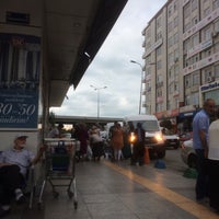 Das Foto wurde bei Hapeloğlu Alışveriş Merkezi von Vacip S. am 6/29/2017 aufgenommen