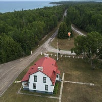 รูปภาพถ่ายที่ New Presque Isle Lighthouse โดย Paul R. เมื่อ 8/19/2016