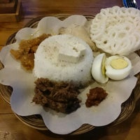 Review Kanaya Foodcourt