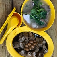 Photo taken at Authentic Mun Chee Kee KING of Pig&amp;#39;s Organ Soup by Endrico R. on 1/15/2021