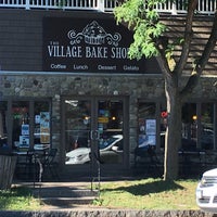 7/7/2018 tarihinde Louis L.ziyaretçi tarafından The Village Bake Shoppe'de çekilen fotoğraf