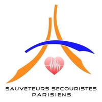 Photo taken at FFSS 75 - Sauveteurs Secouristes Parisiens by Tata J. on 4/3/2014