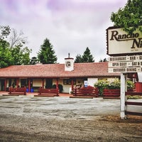 5/15/2018 tarihinde Rancho Nicasio Restaurant &amp;amp; Barziyaretçi tarafından Rancho Nicasio Restaurant &amp;amp; Bar'de çekilen fotoğraf