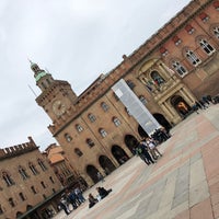 Das Foto wurde bei Piazza Maggiore von FAISAL A. am 4/11/2018 aufgenommen