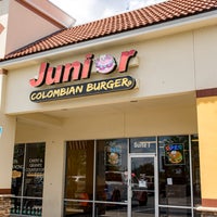 5/15/2018에 Junior Colombian Burger - Lee Vista Boulevard님이 Junior Colombian Burger - Lee Vista Boulevard에서 찍은 사진