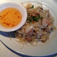 Das Foto wurde bei Saigon Cuisine Restaurant von Niña am 3/6/2013 aufgenommen