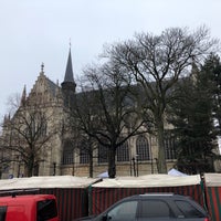 Photo taken at Grote Zavel / Place du Grand Sablon by Dirk D. on 12/16/2018