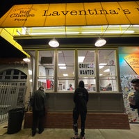 Das Foto wurde bei Laventina&amp;#39;s Big Cheese Pizza von Babak V. am 1/23/2022 aufgenommen
