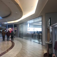 The Mall of New Hampshire - Apple Store - Apple