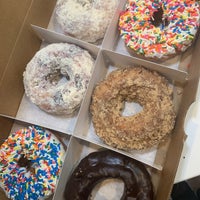 Photo taken at Do-Rite Donuts and Chicken by Sally K. on 10/4/2020