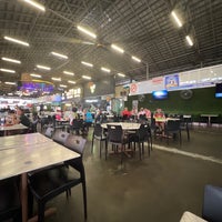 Photo taken at The Jetty Food Court 海墘饮食中心 by Aا on 8/24/2022