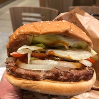 Photo taken at Burger King by かず 谷. on 2/10/2023