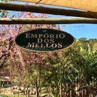 รูปภาพถ่ายที่ Empório dos Mellos โดย Auro N. เมื่อ 7/9/2022
