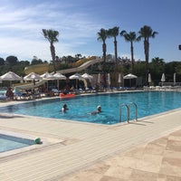 Снимок сделан в Royal Atlantis Beach Hotel пользователем Süleyman 5/15/2019