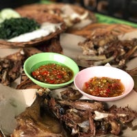 Review Bebek Goreng H. Slamet