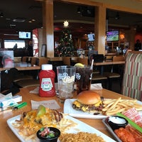 Photo taken at Applebee’s Grill + Bar by ⚜️🔱İZZET🔱⚜️ on 4/22/2018