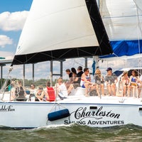 5/8/2018 tarihinde Charleston Sailing Adventuresziyaretçi tarafından Charleston Sailing Adventures'de çekilen fotoğraf