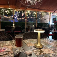Foto tomada en Liwan Restaurant &amp;amp; Hookah Lounge  por S el 12/10/2022