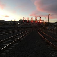 Photo taken at Bayshore Caltrain Station by 🅼🅸🅺🅴 . on 7/6/2018