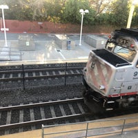 Photo taken at Millbrae Caltrain Station by 🅼🅸🅺🅴 . on 11/9/2023