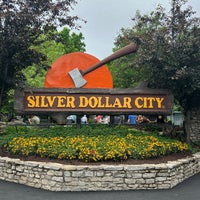 Foto tirada no(a) Silver Dollar City por Güner K. em 5/9/2024