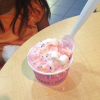 Photo taken at Marble Slab Creamery by Veronica R. on 9/14/2013