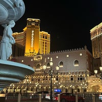 Foto diambil di The Palazzo Resort Hotel &amp;amp; Casino oleh Khawlah pada 12/21/2022