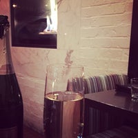 12/22/2015 tarihinde Ema K.ziyaretçi tarafından Uva Wine &amp;amp; Cocktail Bar / Cibo Trattoria'de çekilen fotoğraf
