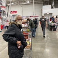 Photo taken at Costco by Jen-Nay🐾 on 1/2/2021