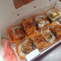 Photo taken at Sushi Itto by Gabs on 2/27/2015