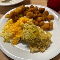Photo taken at Golden Corral by Chase M. on 12/3/2023