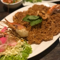 Photo taken at Som Tum Khun Khan by Squinoa L. on 12/18/2019