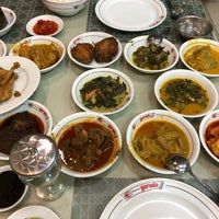 Restoran Garuda - Padangnese Restaurant in Medan