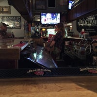 Foto tirada no(a) Buck&amp;#39;s Bar &amp;amp; Grill por 😜 Heather S. em 1/9/2016