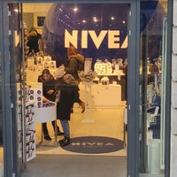 Nivea Haus Berlin Cosmetics Shop In Unter Den Linden