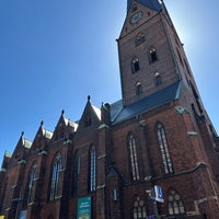 Photo taken at Hauptkirche St. Petri by Rana T. on 4/30/2023