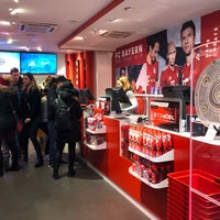 bayern munich fan store