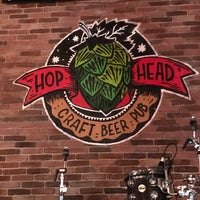 Foto tirada no(a) HopHead Craft Beer Pub por Айрат Г. em 6/14/2017
