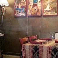 3/23/2013 tarihinde Kat S.ziyaretçi tarafından Shaharazade&amp;#39;s Restaurant &amp;amp; Tea Room'de çekilen fotoğraf