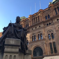 Photo taken at Queen Victoria Building (QVB) by Justinian on 1/1/2019