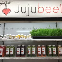 รูปภาพถ่ายที่ Jujubeet - Artisan Juice Bar โดย Amelia K. เมื่อ 10/6/2016
