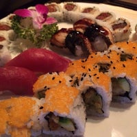 Das Foto wurde bei DaRuMa- Japanese Steakhouse and Sushi Lounge von Destination Cuisine L. am 3/25/2014 aufgenommen