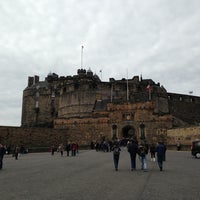 Photo taken at Edinburgh Castle by Onur Ü. on 5/4/2013