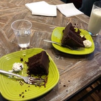 3/16/2019에 HL R.님이 The Chocolate, a dessert cafe에서 찍은 사진
